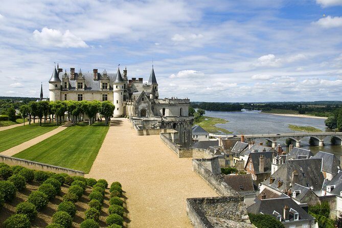 Incredible Loire castles tour with Wine tastings and Lunch - Analyzing the Value