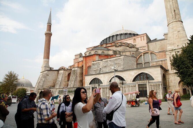 Istanbul: Hagia Sophia & Blue Mosque Guided & Small-Group Tour - Who Should Consider This Tour?