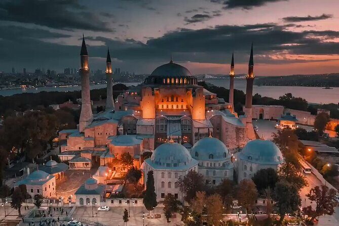 Istanbuls best places private tour including pick up -drop off - The Value of a Private Guide and Customization