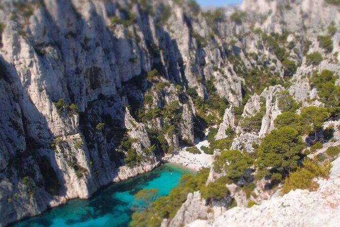 Kayak guided tour with a Local, Cassis Calanques National park - Who This Tour Is Best For