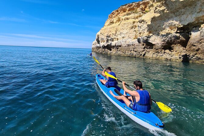 Kayak Tour with local guide in Benagil - An In-Depth Look at the Kayak Tour Experience