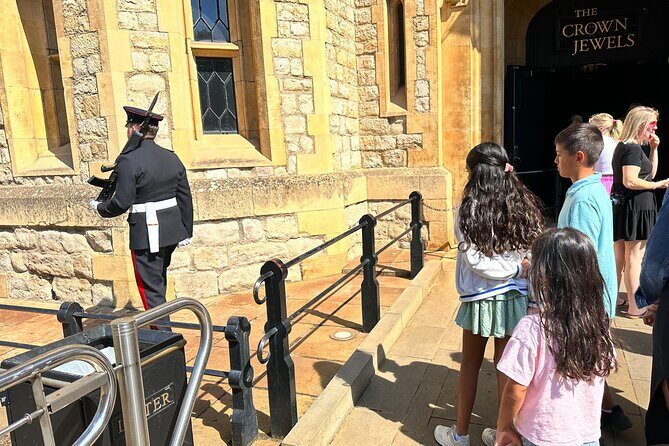 Kid-Friendly Tour: Tower of London and Tower Bridge Entry - Practical Tips for a Smooth Tour