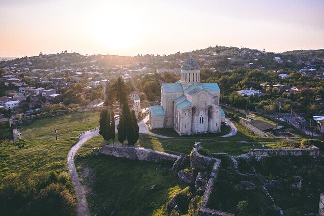 Kutaisi monasteries: Gelati, Motsameta, Bagrati. 3 hour tour - Stop 3: Gelati Monastery