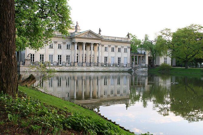 Lazienki Park : PRIVATE SERVICE - YOUR GROUP ONLY /inc. Pick-up/ - Who Will Love This Tour?