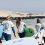 Lezioni di Surf per Beginner e Intermedi (6 persone a istruttore) - The Experience in Detail