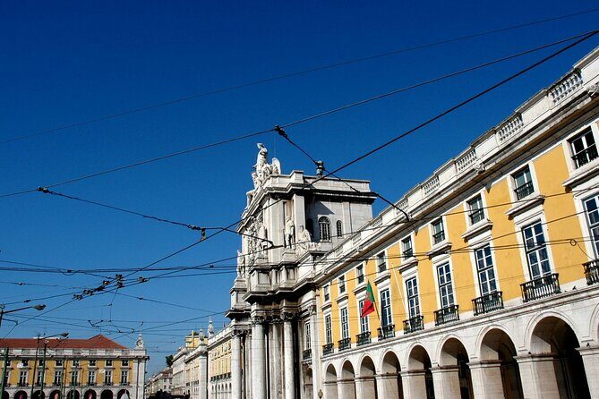 Lisbon Revelation Tour - Transport and Group Size