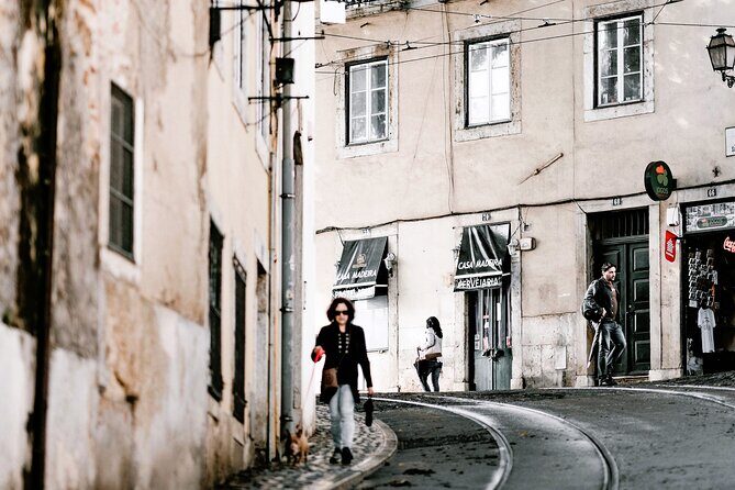Lisbon's 7 Hills on Tuk-Tuk - The Sum Up