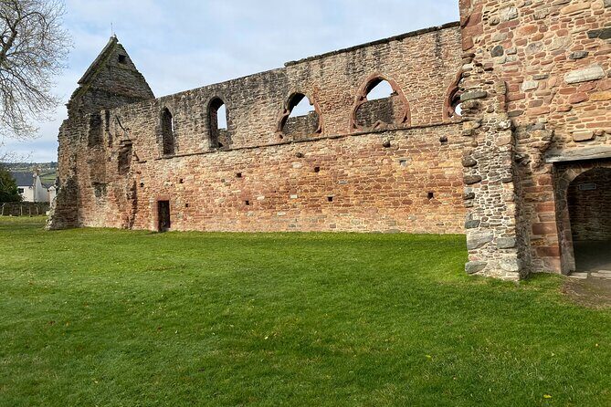loch Ness, Inverness and Outlander Sites From Invergordon Port - Who is This Tour Best For?
