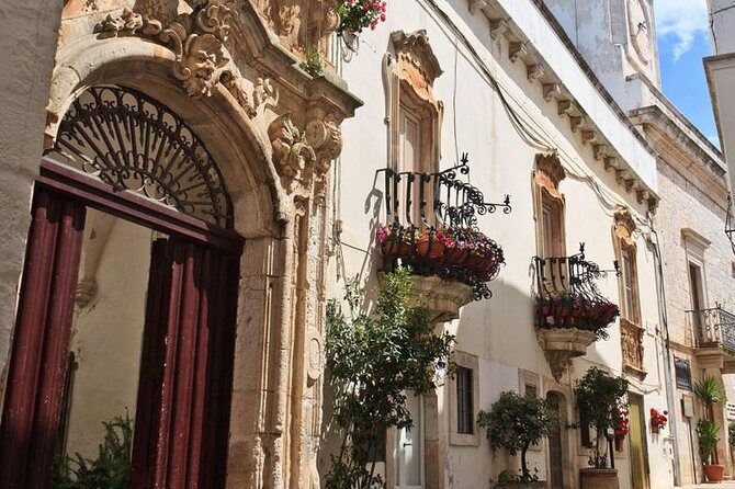 Locorotondo 2-hour private tour: a place to fall in love with - In-Depth Overview of the Tour