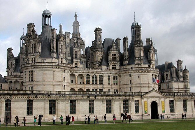 Loire Valley Castles VIP Private Tour: Chambord, Chenonceaux, Amboise - Authentic Experiences and Hidden Gems