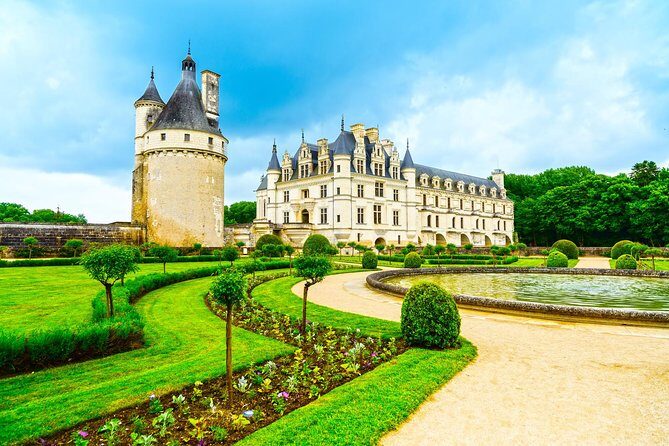 Loire Valley Wine and Castles Small-Group Day Trip from Paris - Authentic Experiences and Highlights