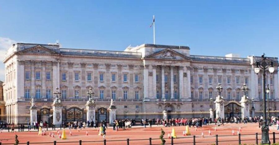 London: City Tour with St Paul's Cathedral and Snack Pack - Deep Dive into the Itinerary