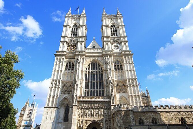 London Sightseeing Walking Tour with 30+ sights - Practical Details