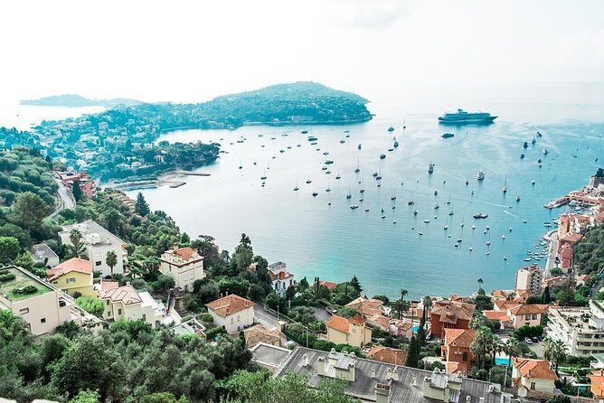 Luxury Van from Cannes, Monaco or Cap d Antibes to Nice Airport - Why This Transfer Could Be the Best Choice for You