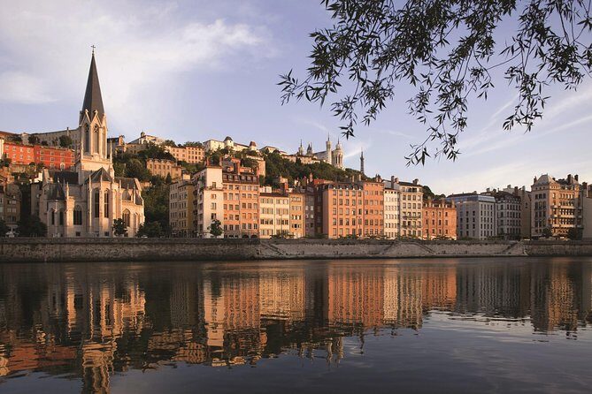 Lyon City Card Attractions & Museums Card & Guide with City Map - What Makes the Lyon City Card Stand Out?