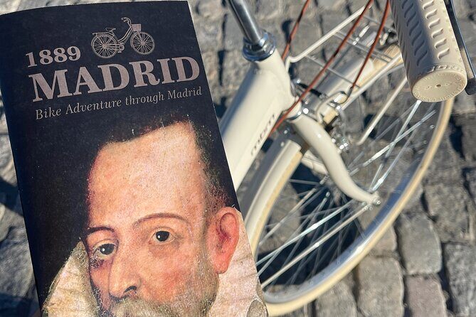 Madrid : Vintage Bikes Rentals with Old Map - Authentic Reviews and Insights