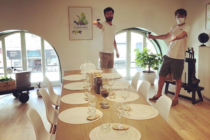 Make your own cuvée of Bordeaux wine - How this tour compares to others