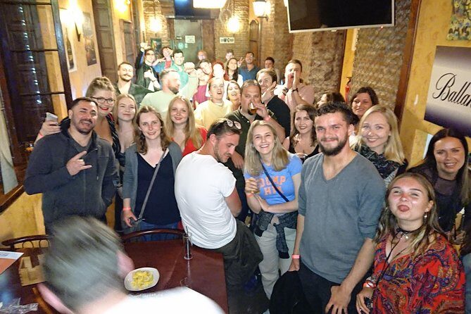 Malaga Nightlife Pub Crawl Tour with Drinks and Clubs Entry - What Makes This Tour Stand Out?
