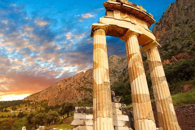 Mercedes Private Tour from Athens to Delphi and Arachova - The Bottom Line