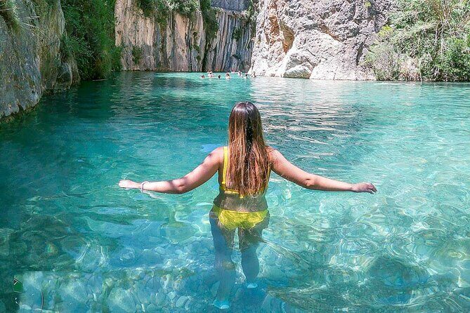 Montanejos Thermal Springs & Girlfriend Waterfall, food included - First Stop: Salto de la Novia Waterfall