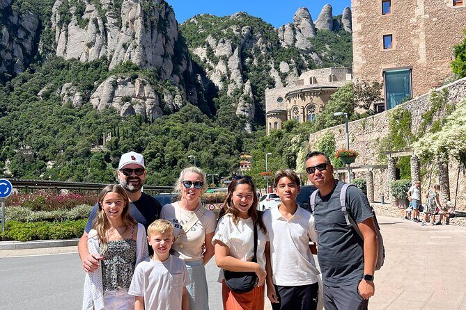 Montserrat, Cardona and Salt Mountain Small Group Tour - Who Is This Tour Perfect For?