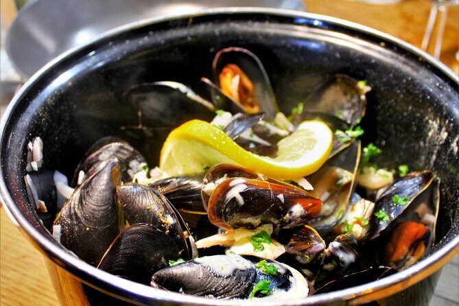 NO DIET CLUB - Unique food tour in Bordeaux ! - Authenticity and Local Flavor