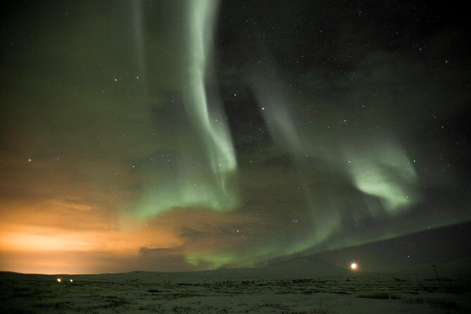 Northern Lights 4x4 Jeep/van Tour from Akureyri - Key Points