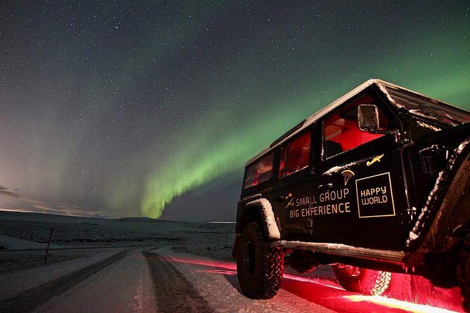 Northern Lights and Stargazing Small-Group Tour with Local Guide - What Makes This Tour Stand Out?