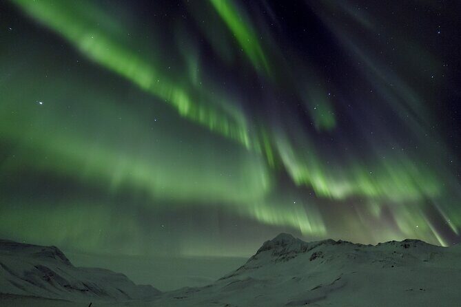 Northern Lights Photography from Akureyri - Transportation, Timing, and Group Size
