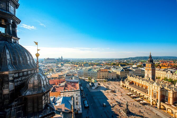 Old Town Krakow & Wawel Castle Walking Tour - The Itinerary Breakdown