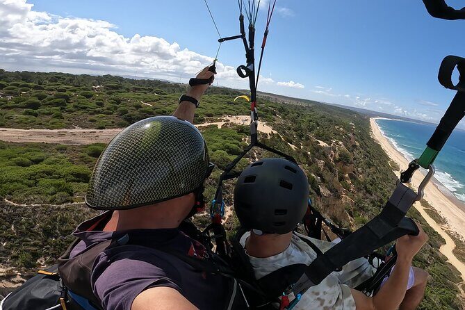 Paragliding Activity from Lisbon - The Value of the Tour