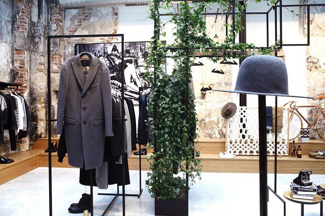 Paris Discovery Tour : private shopping with a fashion expert in Paris - What Sets This Tour Apart?