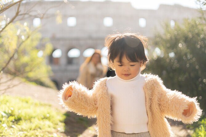 Personalized Photoshoot Outside the Colosseum - Authentic Feedback from Reviewers