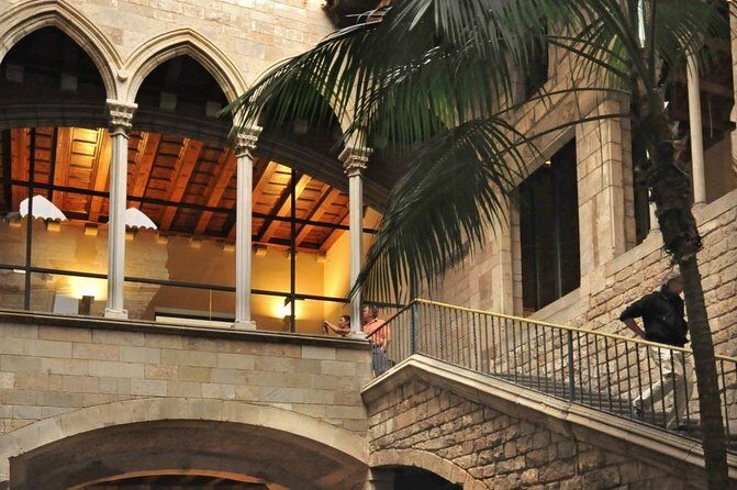 Picasso Small Group Walking Tour with Museum Skip the Line Ticket - The Itinerary Breakdown