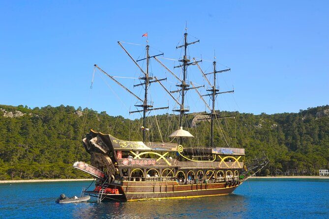 Pirates Boat Trip with optional Pick Up - Drop Off from Antalya - The Entertainment and Inclusions
