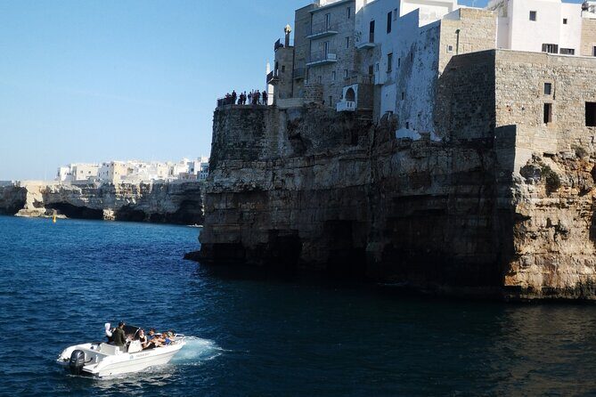 Polignano by boat Private excursion with aperitif - Who Should Book This Tour?