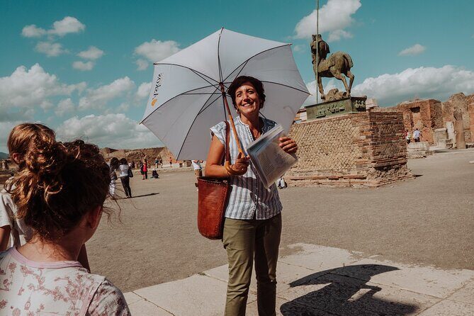 Pompeii 2-hour Private Tour with an Archaeologist-Ticket included - The Practicalities and Value