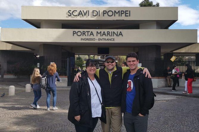 Pompeii and Herculaneum Skip-The-Line with Lunch&WineTasting from Rome - Itinerary Breakdown: What You Can Expect