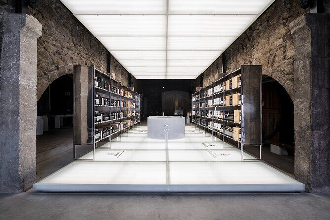 Port Wine Tour | 3 Cellars | 7 Tastings | 12 Participants Maximum - Who’s This Tour Best For?