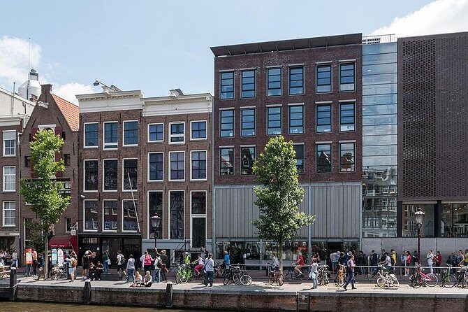 Private Amsterdam WW2 walking tour - Why This Tour Offers Great Value