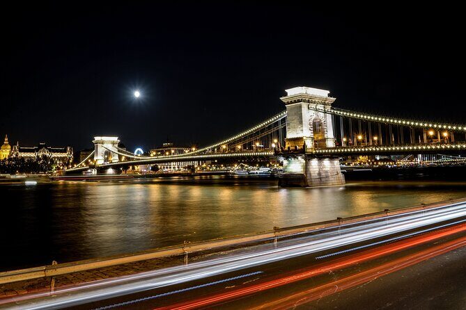 Private car or minivan transfer from Budapest to Vienna or back. - The Journey: What to Expect