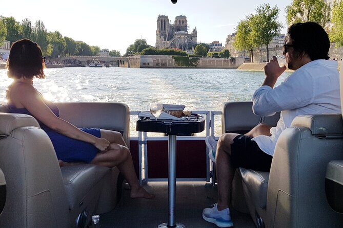 Private cruise with Paris water way - The Itinerary: A Scenic Walkthrough of Paris’s Waterway