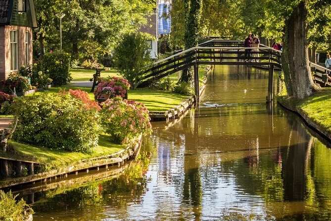 Private Day Trip from Amsterdam to Giethoorn including boat tour - Authentic Experiences from Reviewers