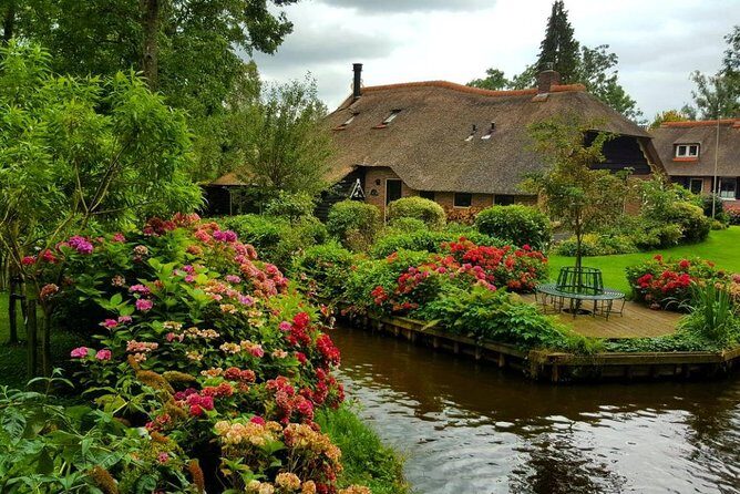 Private Daytrip Giethoorn and Windmills of Zaanse Schans from Amsterdam - Is This Tour Worth the Price?