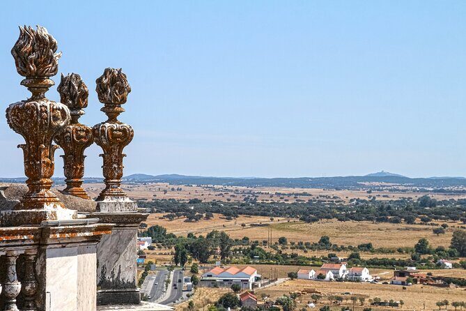 Private Évora Tour - Megaliths, Historical Center and Cork Region - FAQs