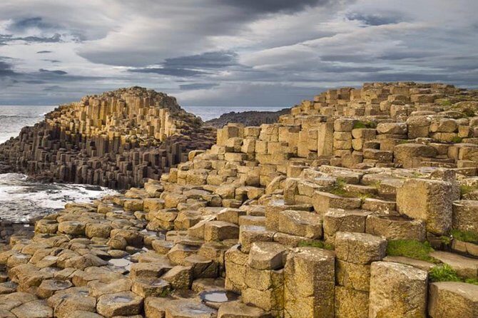 Private Giants Causeway & Antrim Coast Tour - The Experience of the Vehicle and Guides