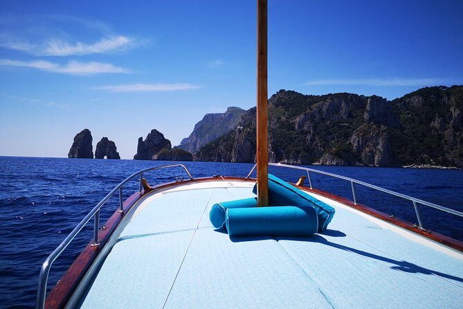 Private Island of Capri by Boat - An Overview of What’s Included and What’s Not