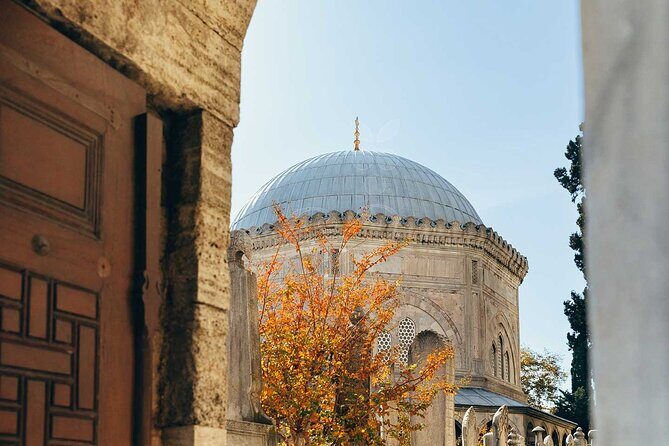 PRIVATE ISTANBUL FOOD TOUR & Hidden Pearls of the old city - A Deep Dive into the Istanbul Private Food Tour