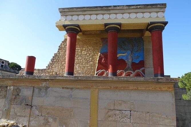 PRIVATE-Knossos Palace-Lasithi-Winery-Old Villages-Olive Oil Mill - What to Keep in Mind