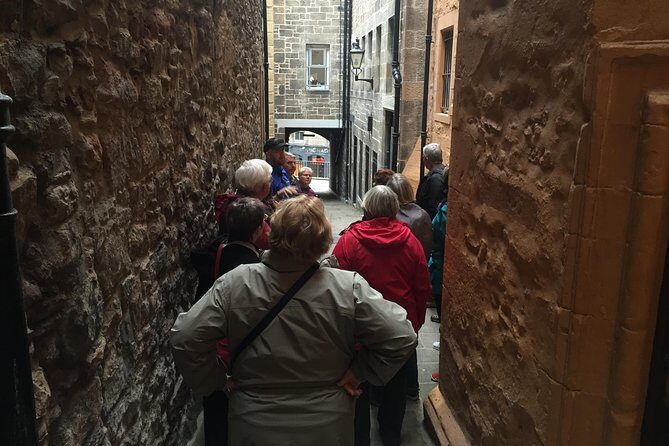 Private Old Edinburgh Tour - Walk in the footsteps of Royals and Rogues! - What Makes This Tour Stand Out?